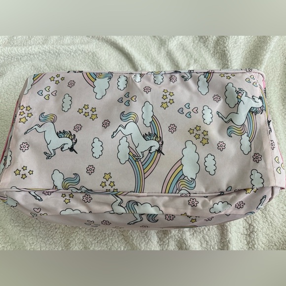 Pink Unicorn & Rainbow Slumber Set - Reversible Sleeping Bag, Tent & Duffle Bag - Picture 5 of 10